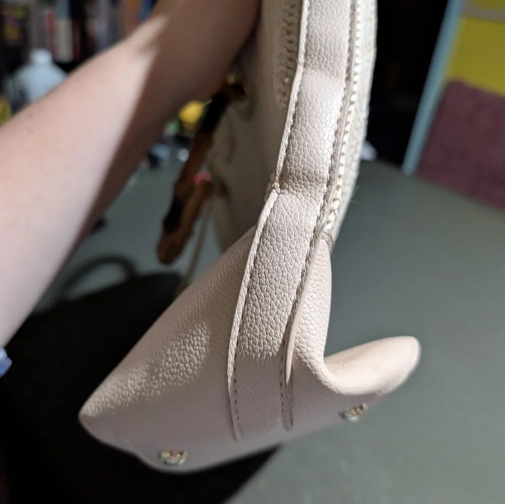 CWonder Cream Purse With Bamboo Handles 14.5Wx11.5Hx4D Stains As Shown - Picture 3 of 13
